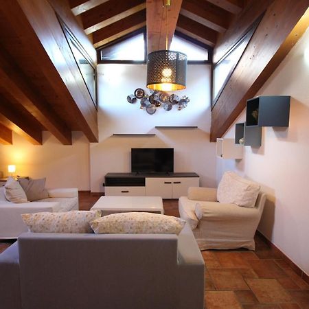 Apartamento Attico Dell'Aquila Brusson Exterior foto