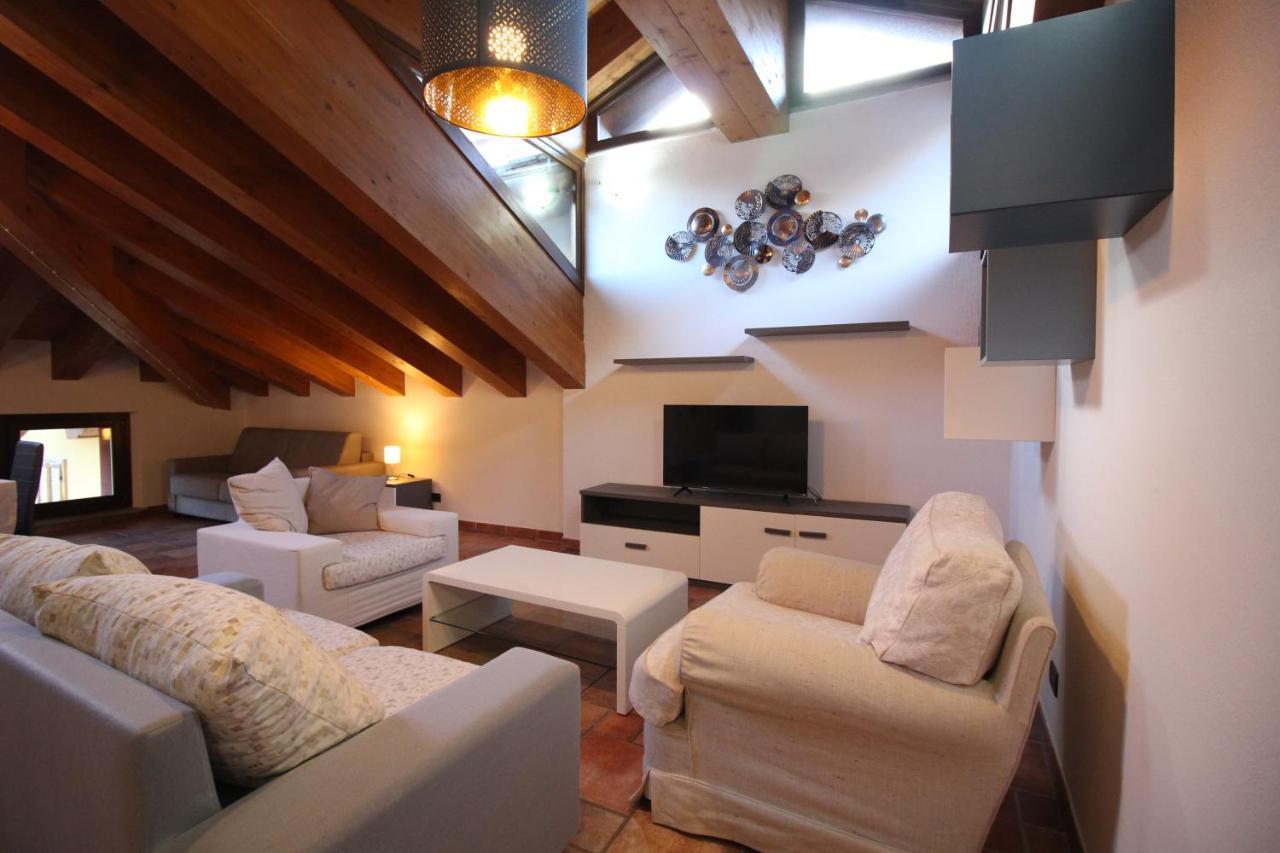 Apartamento Attico Dell'Aquila Brusson Exterior foto